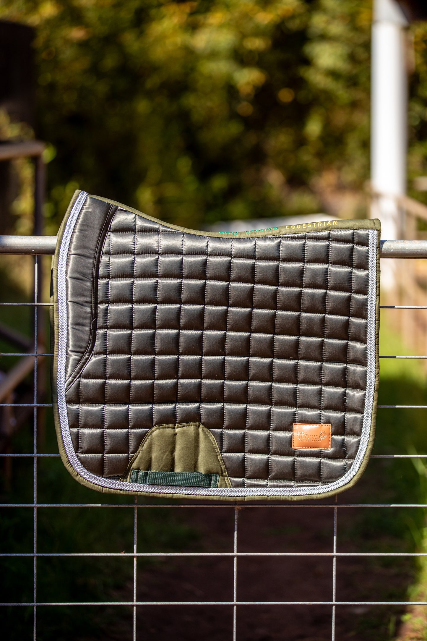 Sage Deluxe Crystal Satin Saddle Pad